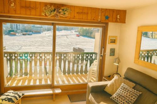 Small Family Apartment Mont Blanc View