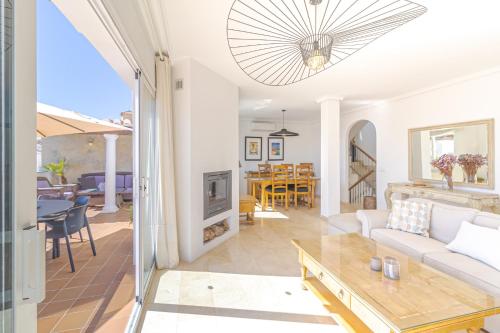 villa vistas al mar