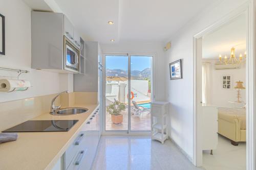 villa vistas al mar