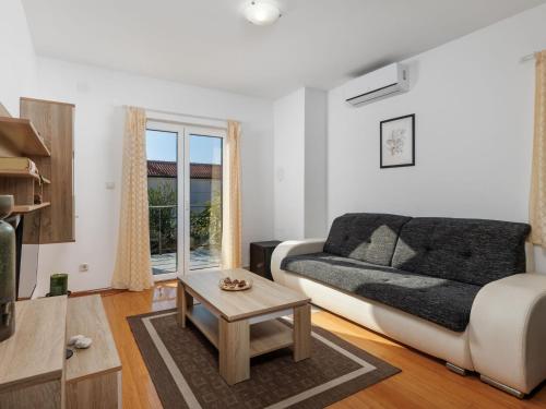 Et opholdsområde på Apartment Leko-1 by Interhome