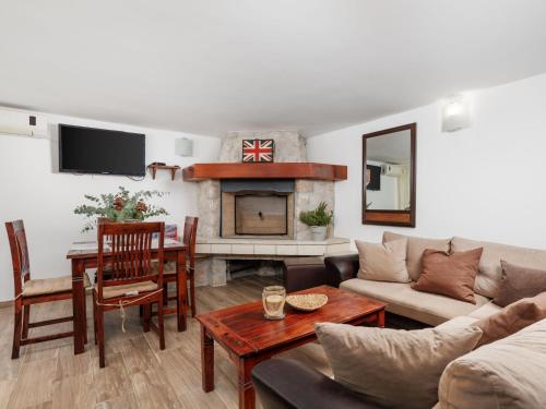 Apartment Leko-5 by Interhome