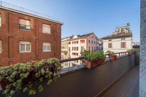 Italianflat - Colonne View - Balcony Retreat - Near Duomo