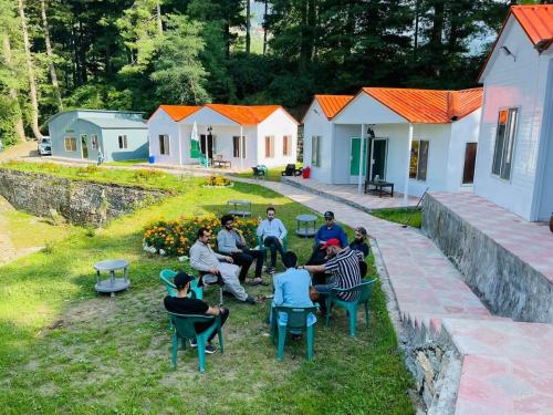 Bygningen som campingpladsen ligger i