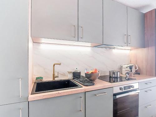 Apartment Les Olympiades-14 by Interhome