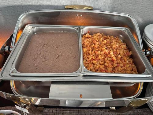 Jídlo v hotelu nebo okolí