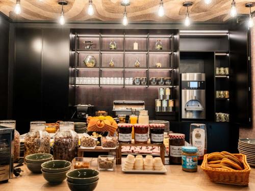 Jídlo v hotelu nebo okolí