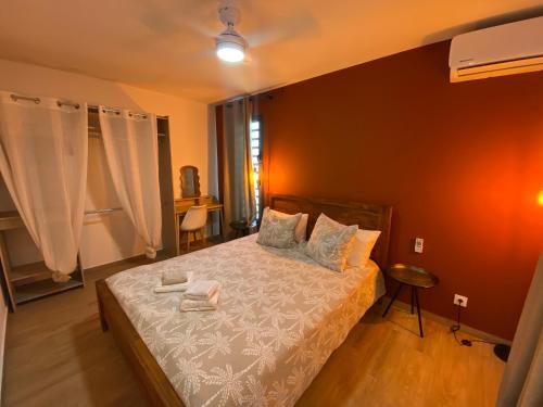 Postel nebo postele na pokoji v ubytování Longanea 2