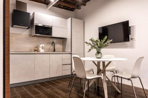 The Heritage Apartment 4 Guests Piazza di Spagna & Trevi