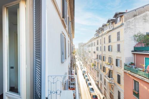 Easylife - Milan - Alessi 1 - Navigli