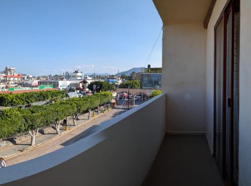 ホテルから撮影された、または一般的な山の景色