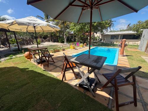 Бассейн в Morada das Dunas или поблизости