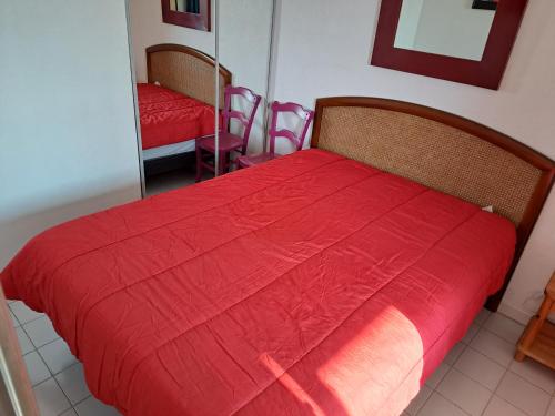 Amoureva B35, T2 vue mer, parking, piscine, clim