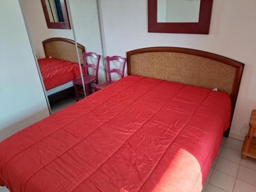 Amoureva B35, T2 vue mer, parking, piscine, clim