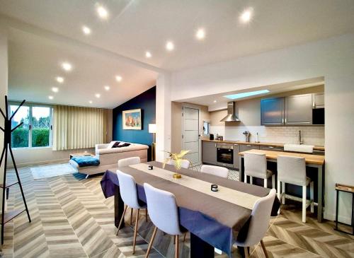 Køkken eller tekøkken på Villa Carolina - Sea View - Design - Private Terrace