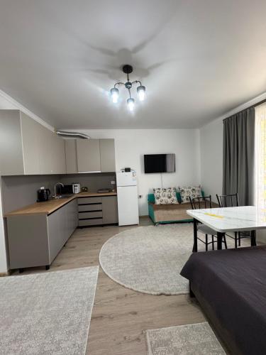 Raduga West Apartments