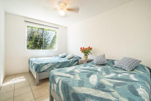 Кровать или кровати в номере Private Pool & Jacuzzi Family House, Teques