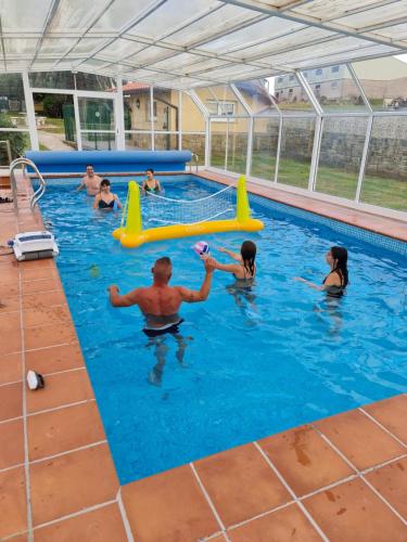 Bazén v ubytování Vistas al mar nebo v jeho okolí