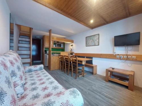 Duplex ski aux pieds avec balcon, 6 pers. - FR-1-346-405
