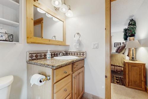 Koupelna v ubytování Lazy Bear Retreat