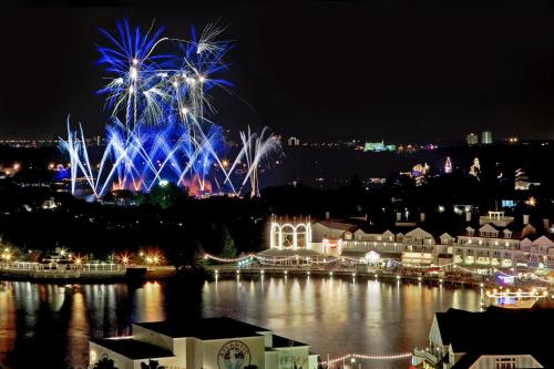 Walt Disney World Swan photo 94