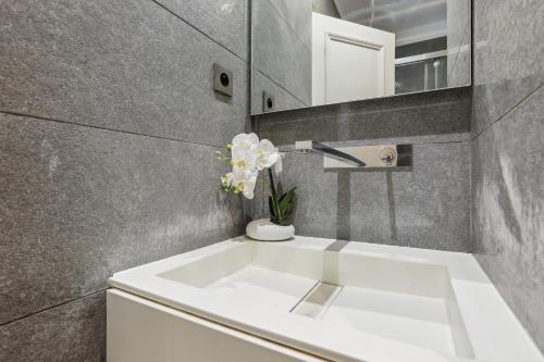 Prime Location - Orsay - Chic Apartment
