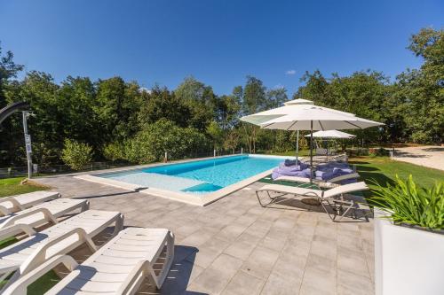 Apartments Cetri Hrasta