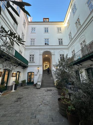 Η πρόσοψη ή η είσοδος του Mariahilf Best Location Apartment