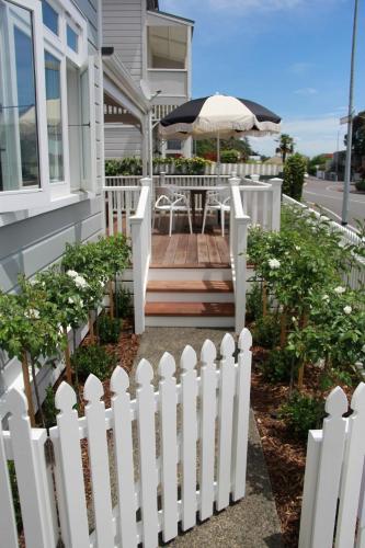 En balkon eller terrasse på Seapoint Cottage, Luxury Accommodation
