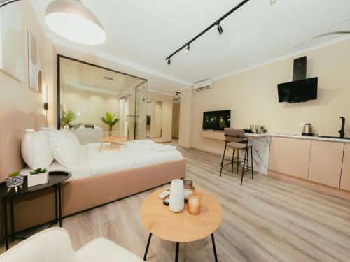 Fotografie z fotogalerie ubytování Luxury Apartment with Hot Tub - THE NEST v destinaci Tirana