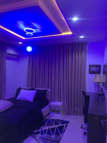 Posezení v ubytování Ozin Retreat And Wellness Home