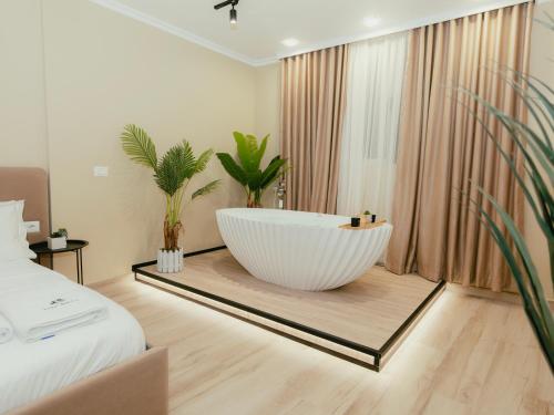 Luxury Apartment with Bath - THE NEST