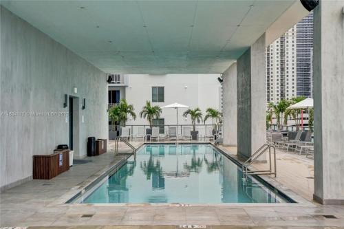 Modern Brickell Apartment Free Parking Pool and Gym photo 42