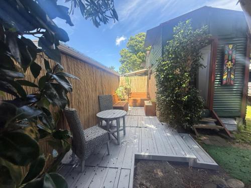 En have udenfor Surf Shack on Broadway