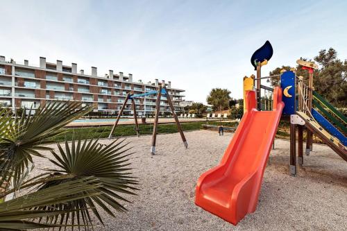 The Green Escape Albufeira Poolside Retreat