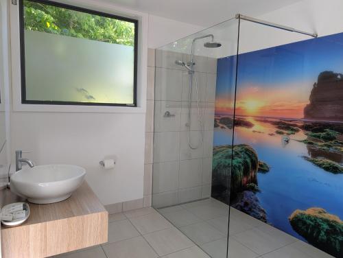 Koupelna v ubytování Langleys Port Campbell Hobby Farm