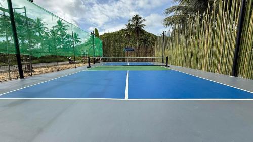 Facilități de tenis și/sau squash la sau în apropiere de Inbox Siargao Resort