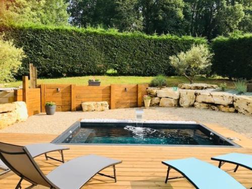 Maison en pierre avec piscine près de Sarlat - FR-1-616-204