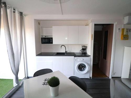 Appartement proche mer avec climatisation et piscine - FR-1-307-290