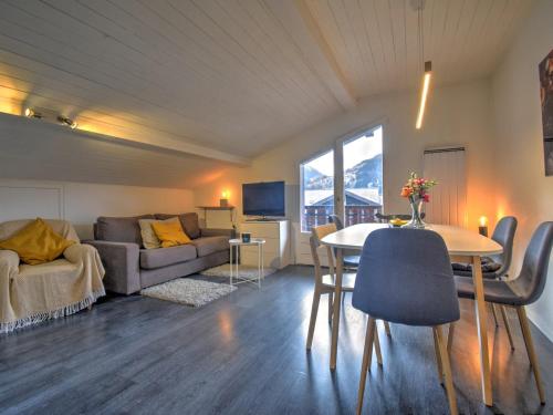 Appartement lumineux 2 pièces avec balcon et parking