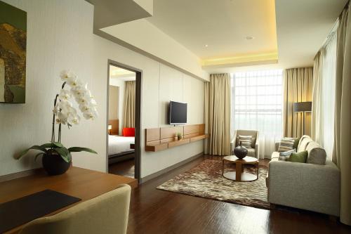 Μια τηλεόραση ή/και κέντρο ψυχαγωγίας στο Hotel Santika Premiere ICE - BSD City