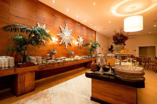 Mad på hotellet eller i nærheden