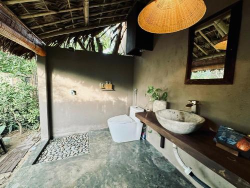 Koupelna v ubytování Tre Yoga Retreat