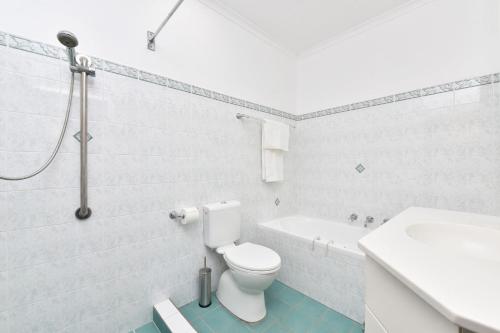 Ένα μπάνιο στο Wangi Point Escape