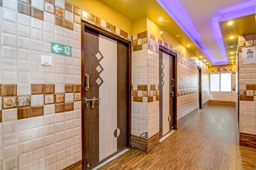 Fotografie z fotogalerie ubytování Collection O by OYO NSCB International Airport Formerly Raj Guest House v destinaci Kalkata