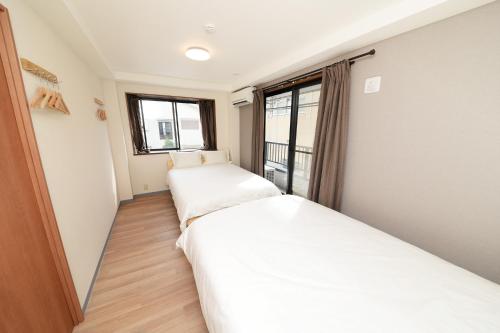 NY House 2新宿三階建て3室2シャワー2トイレ