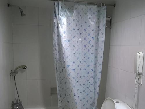 Ένα μπάνιο στο Hotel De Crystal Crown