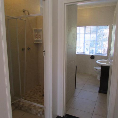 Bilik mandi di Bancroft B&B