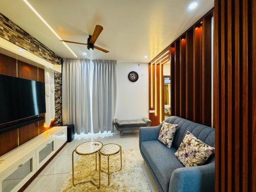 TV/trung tâm giải trí tại Nayanas Regal Arcadia Karyavattom