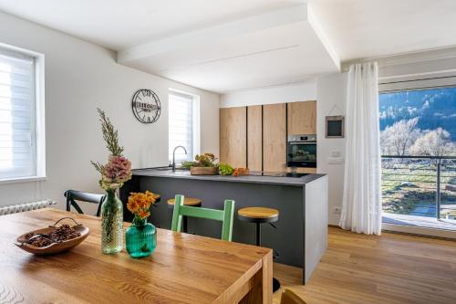 Imagem da galeria de iFlat Pinzolo Apartment Cervo em Pinzolo