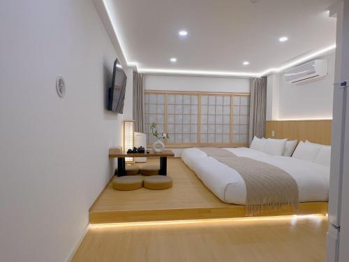 star house akihabara ueno tokyo